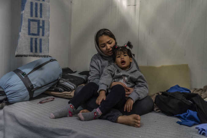 Zahra, a 6-year-old refugee who suffers from autism and mental issues, in the Moria camp in Greece. Photo by Anna Pantelia/MSF.